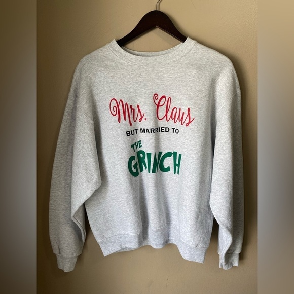 100% Cotton Fleece Crewneck Christmas Grinch Claus Sweatshirt - Picture 2 of 7